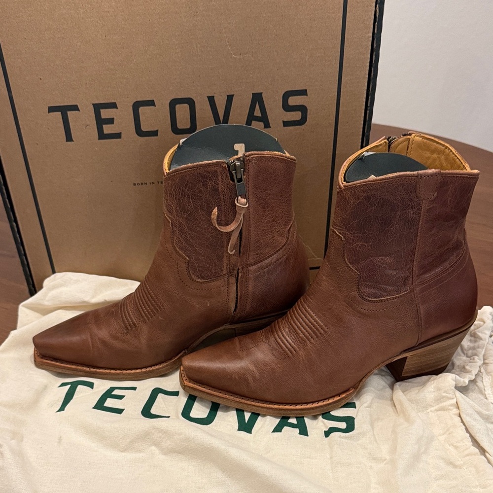Women’s Tecovas Daisy boots